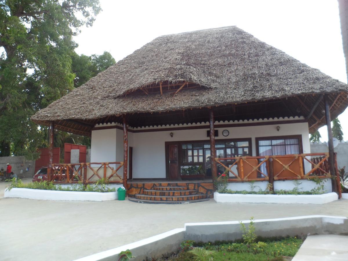 Amaan Ocean Hotel Kihinani Bububu Luaran gambar
