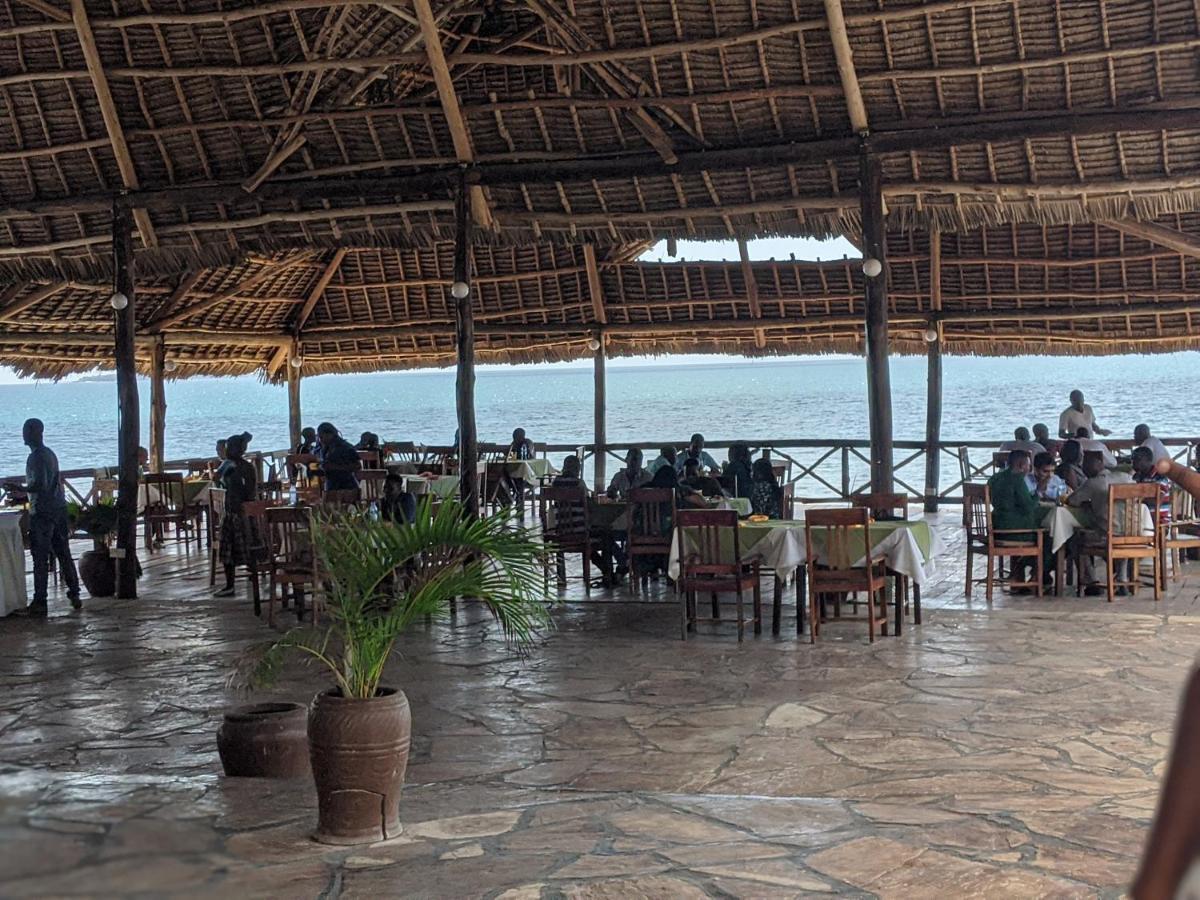 Amaan Ocean Hotel Kihinani Bububu Luaran gambar