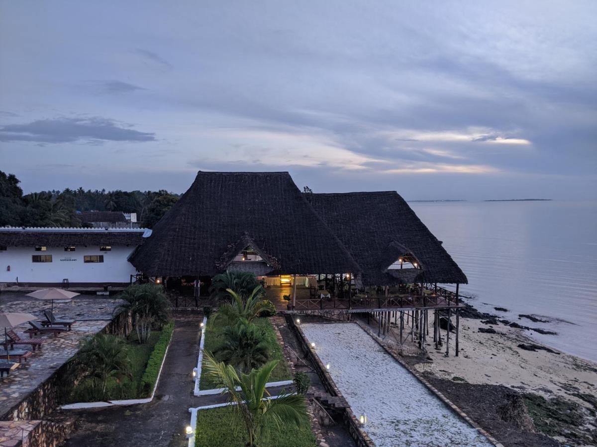 Amaan Ocean Hotel Kihinani Bububu Luaran gambar