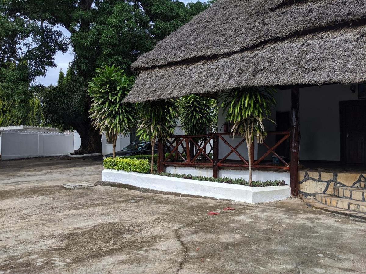 Amaan Ocean Hotel Kihinani Bububu Luaran gambar