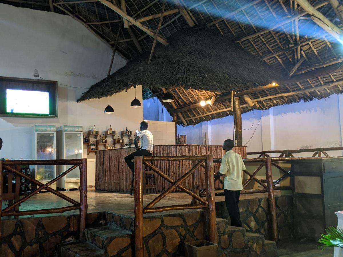 Amaan Ocean Hotel Kihinani Bububu Luaran gambar
